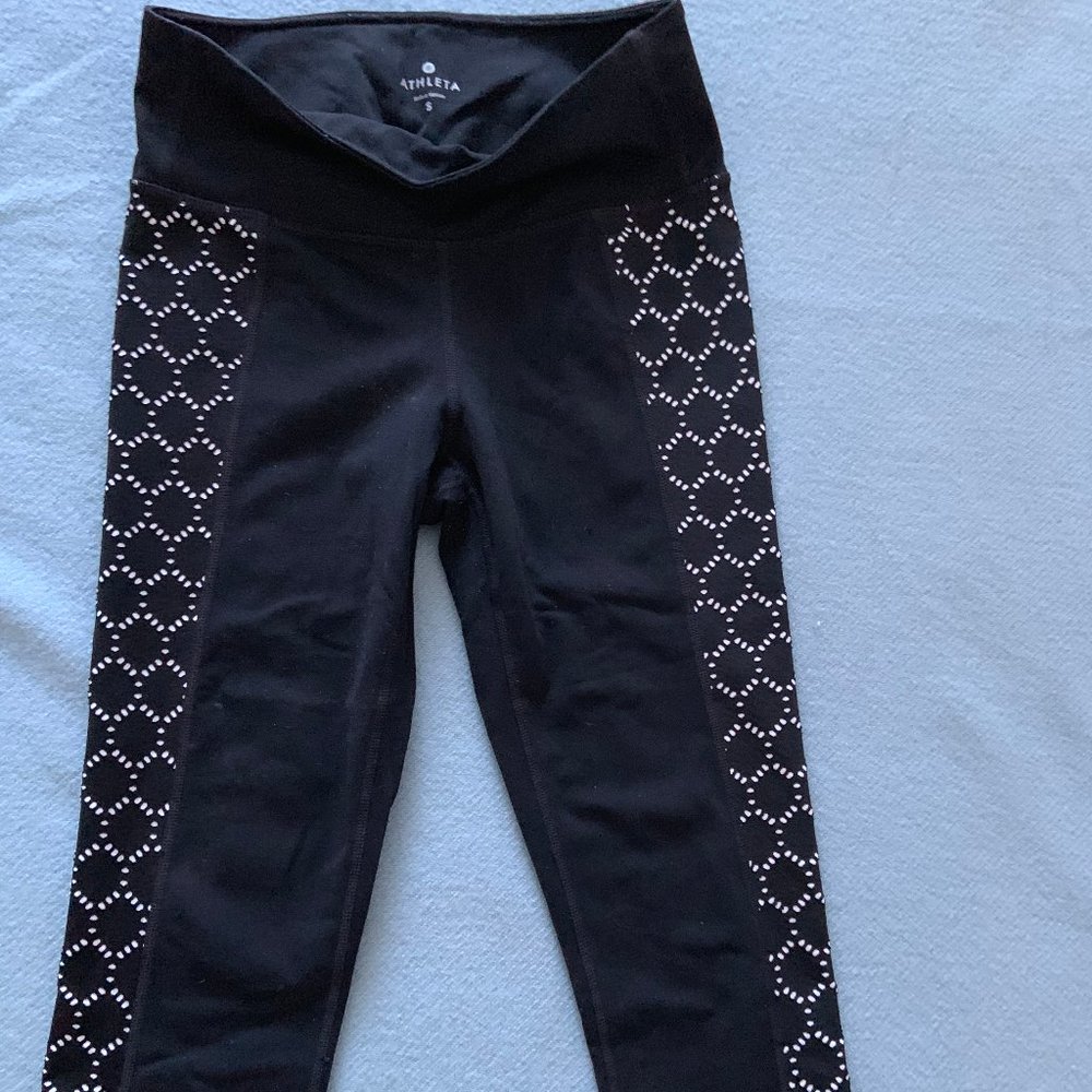 Athleta Black Chaturanga Capri Cropped Leggings S